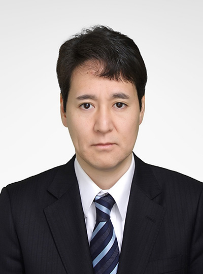 Jun Akabane, Doctorado / Asesor de Gestión